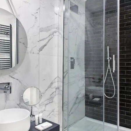 Piazza Di Spagna 32 Fellini Design Rzym